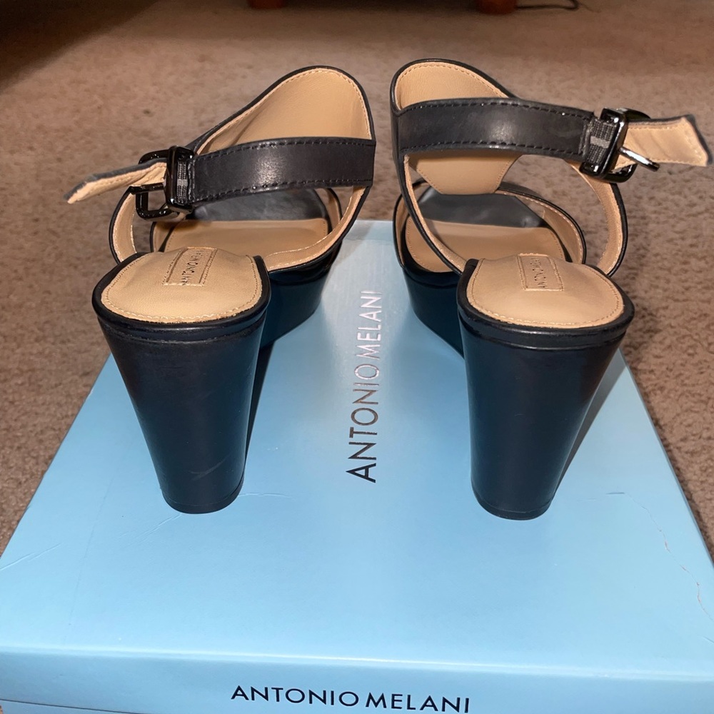 Platform Sandals - Picture 3 of 6